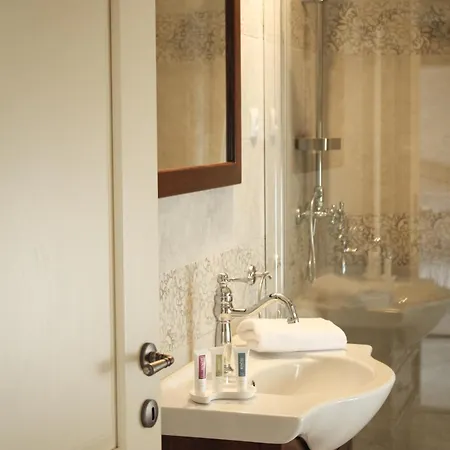 Prosciutto Kingdom - Kraljestvo Prsuta By Prsutarna Scuka