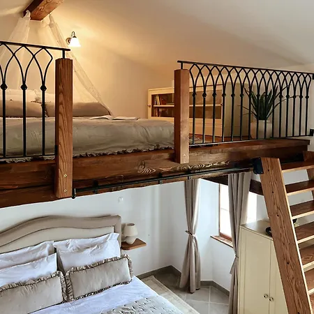 Prosciutto Kingdom - Kraljestvo Prsuta By Prsutarna Scuka Štanjel