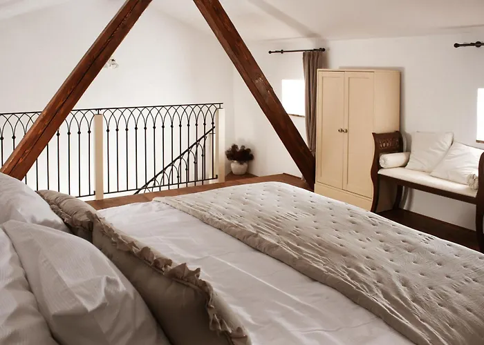 Prosciutto Kingdom - Kraljestvo Prsuta By Prsutarna Scuka * Štanjel