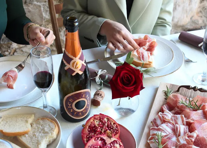 Prosciutto Kingdom - Kraljestvo Prsuta By Prsutarna Scuka * Štanjel